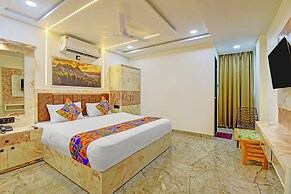 Fabhotel Relax Inn
