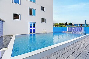 Fabhotel Relax Inn