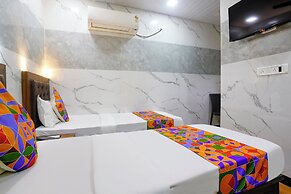 Fabhotel The Sunset Avenue