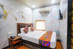 Fabhotel The Sunset Avenue