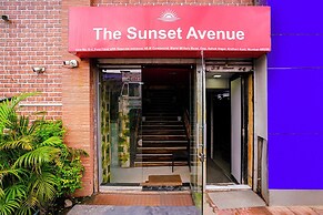 Fabhotel The Sunset Avenue