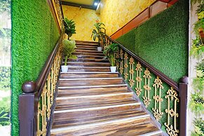 Fabhotel The Sunset Avenue