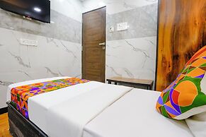Fabhotel The Sunset Avenue
