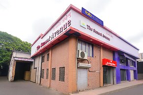 Fabhotel The Sunset Avenue