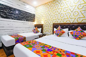 Fabhotel The Sunset Avenue