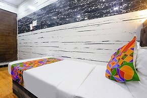 Fabhotel The Sunset Avenue