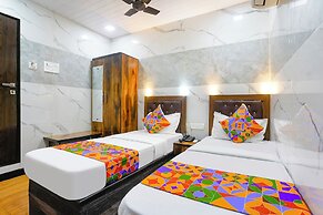 Fabhotel The Sunset Avenue
