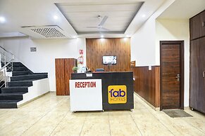 Fabhotel Red Ark Inn