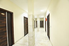 Fabhotel Red Ark Inn