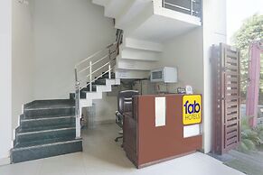 Fabhotel Jp International