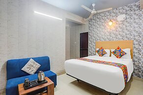 Fabhotel Dream Inn