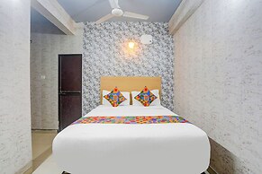 Fabhotel Dream Inn