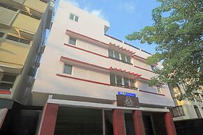 Fabhotel Vivek Inn
