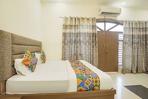 Fabhotel Lotus