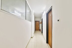 Fabhotel Raas Inn