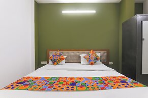 Fabhotel Raas Inn