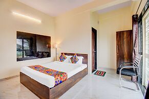 Fabhotel Aura Suites