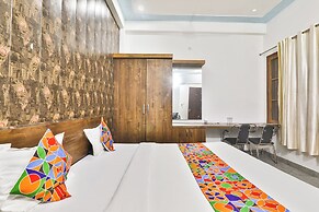 Fabhotel Anant Inn