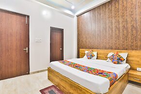 Fabhotel Anant Inn