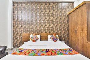Fabhotel Anant Inn