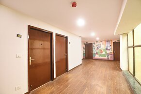 Fabhotel Crescent