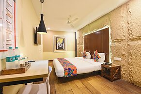 Fabhotel Crescent