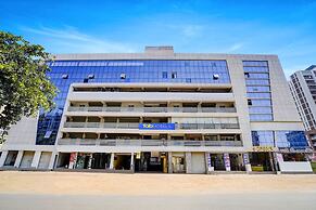 Fabhotel Malva