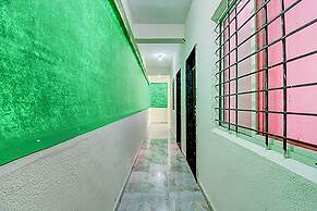 Fabhotel Pink House