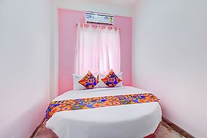 Fabhotel Pink House