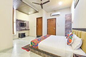 Fabhotel Sunroof & Rooftop