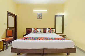 Fabhotel Rajlaxmi Palace