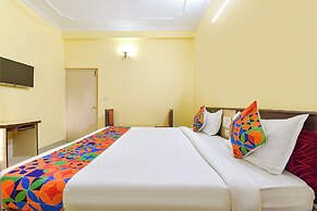 Fabhotel Rajlaxmi Palace