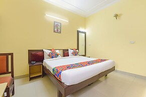 Fabhotel Rajlaxmi Palace