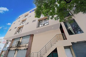 Fabhotel Family Inn