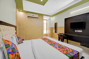 Fabhotel Family Inn