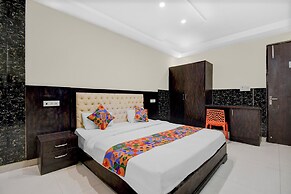 Fabhotel Family Inn