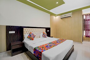 Fabhotel Family Inn
