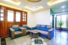 Fabhotel Sheen Residences
