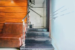 Fabhotel Sion Residency