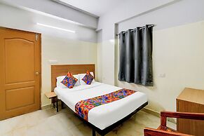 Fabhotel Golden Dreams