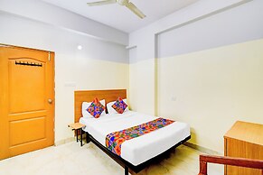 Fabhotel Golden Dreams