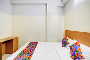 Fabhotel Golden Dreams