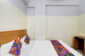 Fabhotel Golden Dreams