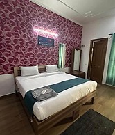 Fabhotel Golden Palace I