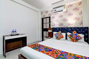 Fabhotel Royal Palace Ruby