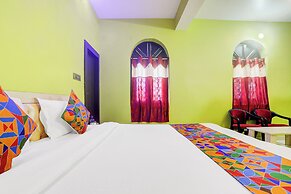 Fabhotel Avante Palace