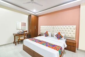 Fabhotel Laxmi Mahal