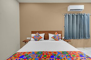 Fabhotel Larana