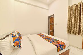Fabhotel Radhy Sham