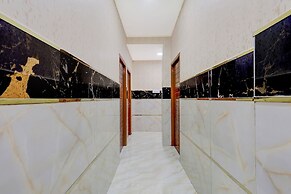 Fabhotel White Star Residency